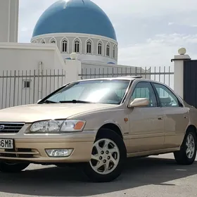 Toyota Camry 2000