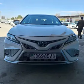 Toyota Camry 2020