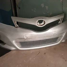 Toyota Yaris 2012  Bamper