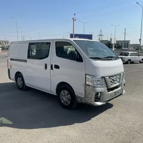 Nissan Urvan 2020