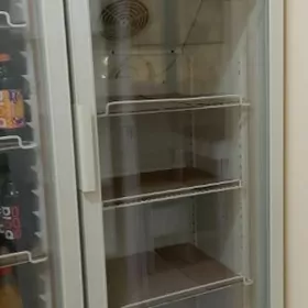 Витрина холадиник