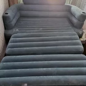 Şişip bolyan divan-krowat