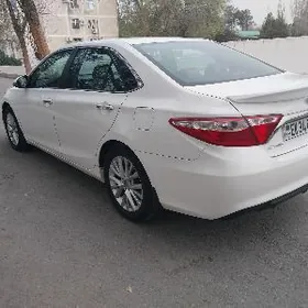 Toyota Camry 2016