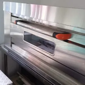 духовка и тестомешалка