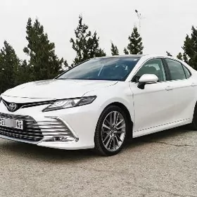 Toyota Camry 2024