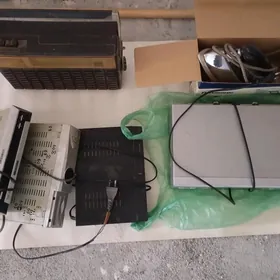 тюнеры, видео магнитофон,утюг