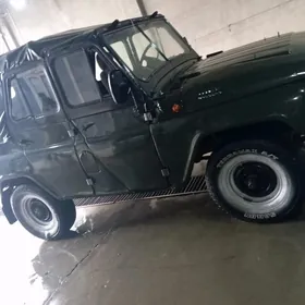 UAZ 469 2000