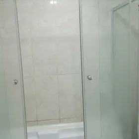 Ванна с кабинкой новая