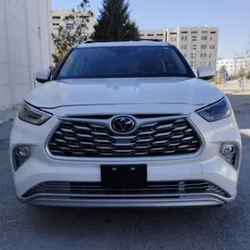 Toyota Highlander 2022