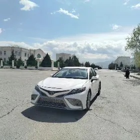 Toyota Camry 2023