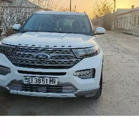 Ford Explorer 2021