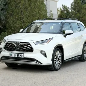 Toyota Highlander 2020
