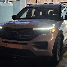 Ford Explorer 2021