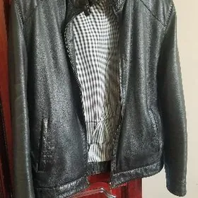 koja кожаная куртка