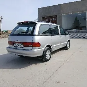 Toyota Previa 1992