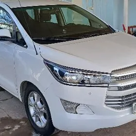 Toyota Innova 2021