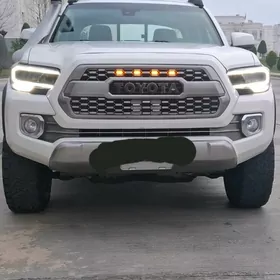 Toyota Tacoma 2018