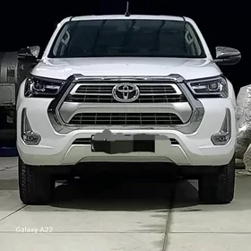 Toyota Hilux 2024