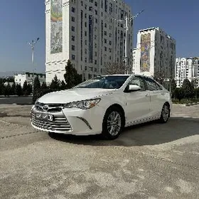 Toyota Camry 2016
