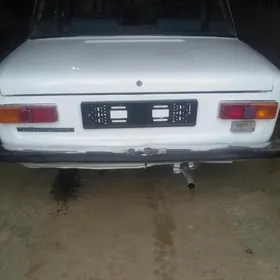 Lada 2104 1985