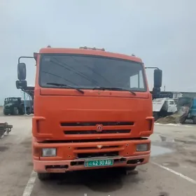 Kamaz 6520 2013