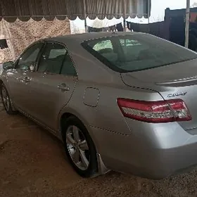 Toyota Camry 2011