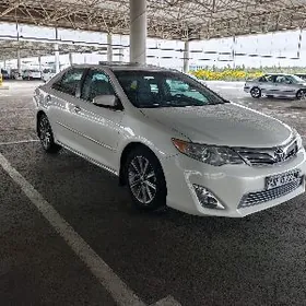 Toyota Camry 2013