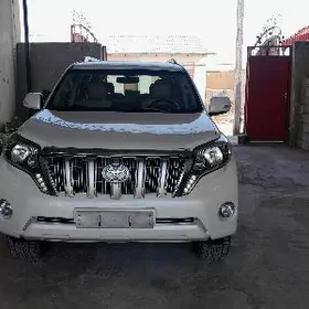 Toyota Land Cruiser Prado 2015