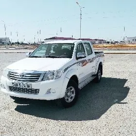 Toyota Hilux 2012