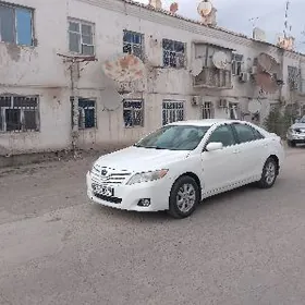 Toyota Camry 2011