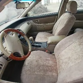 Toyota Avalon 2000
