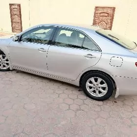 Toyota Camry 2010