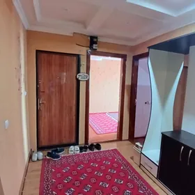 Mary ş Knižni wsýaçi balkon