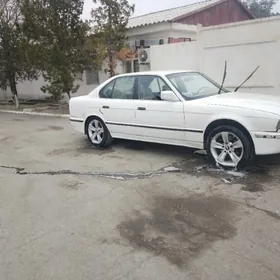 BMW 525 1990