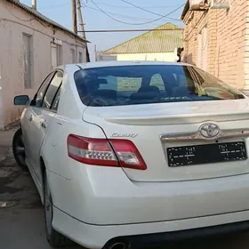 Toyota Camry 2011