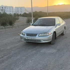 Toyota Camry 2000