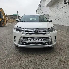 Toyota Highlander 2019
