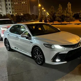 Toyota Camry 2022