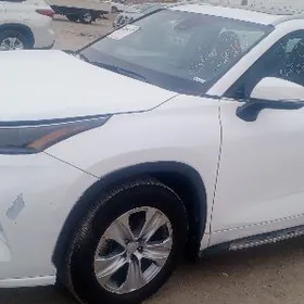 Toyota Highlander 2022