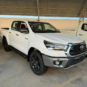 Toyota Hilux 2024