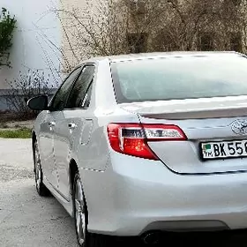 Toyota Camry 2013