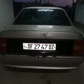 Opel Vectra 1990