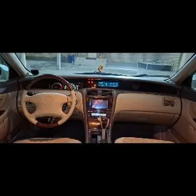 Toyota Avalon 2000