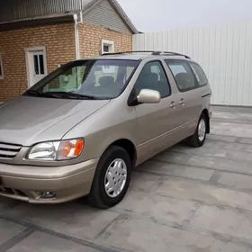 Toyota Sienna 2002