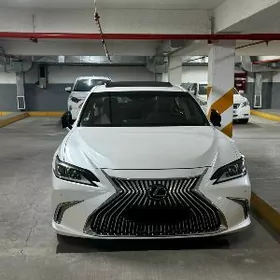Lexus ES 350 2020