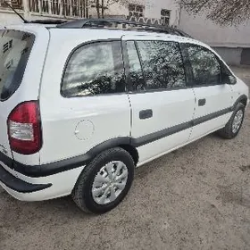 Opel Zafira 2002