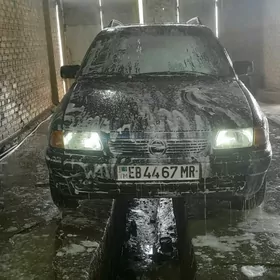 Opel Astra 1995