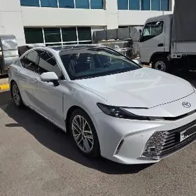 Toyota Camry 2025