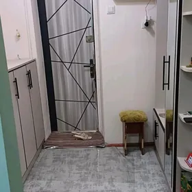 1 MKR BALGARKA  2 etaj. 2 kom