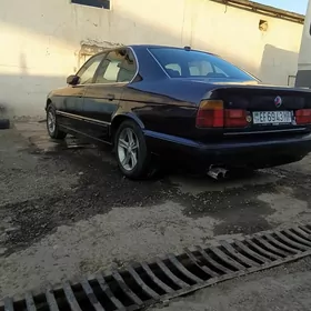 BMW 525 1988